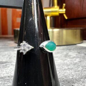 Ring Bomb Party Ring, NWOT, size 7, small green stone on silver color band